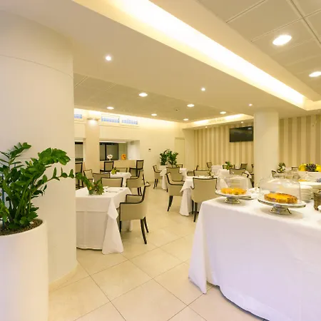 Palazzo Bezzi 4* Ravena