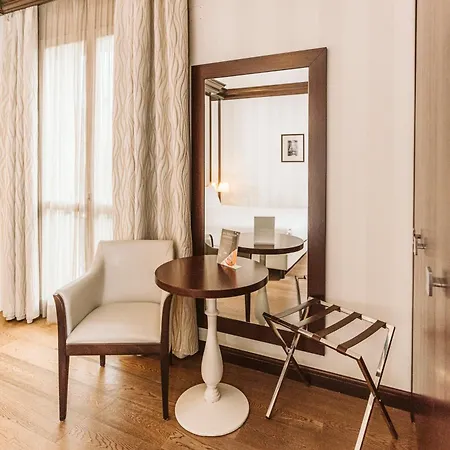 Palazzo Bezzi فندق 4*