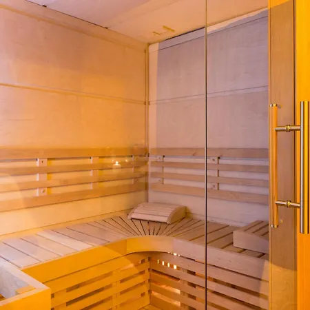 Palazzo Bezzi فندق رافيننا