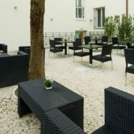 فندق Palazzo Bezzi 4*